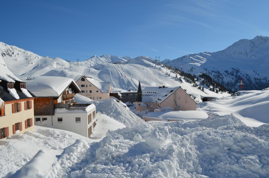 Gasthof Valluga St. Christoph am Arlberg Eksteriør billede